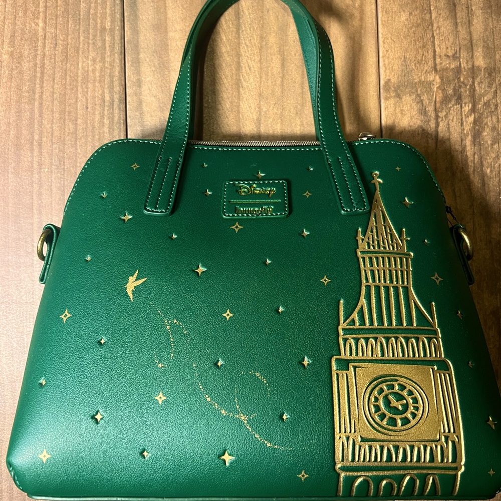 Loungefly Peter Pan Shoulder Bag in Green